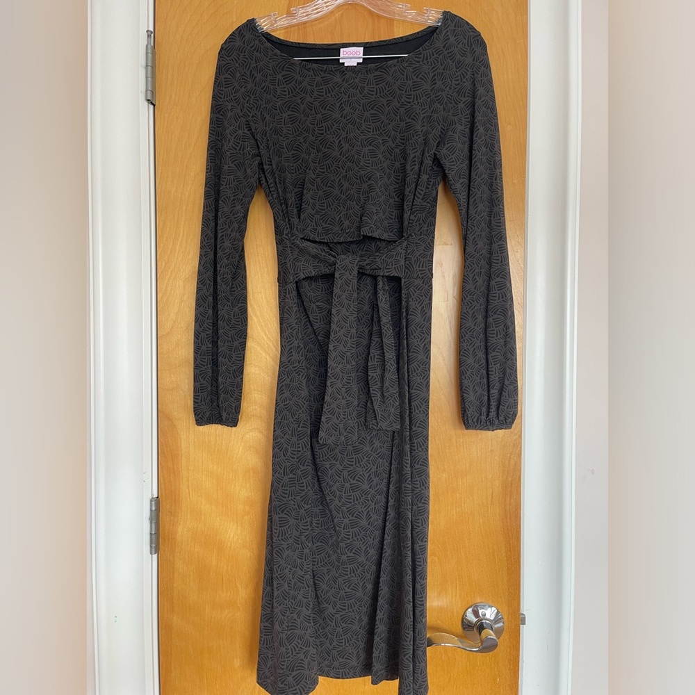 Boob Design Nursing Dress - size small, excellent condition